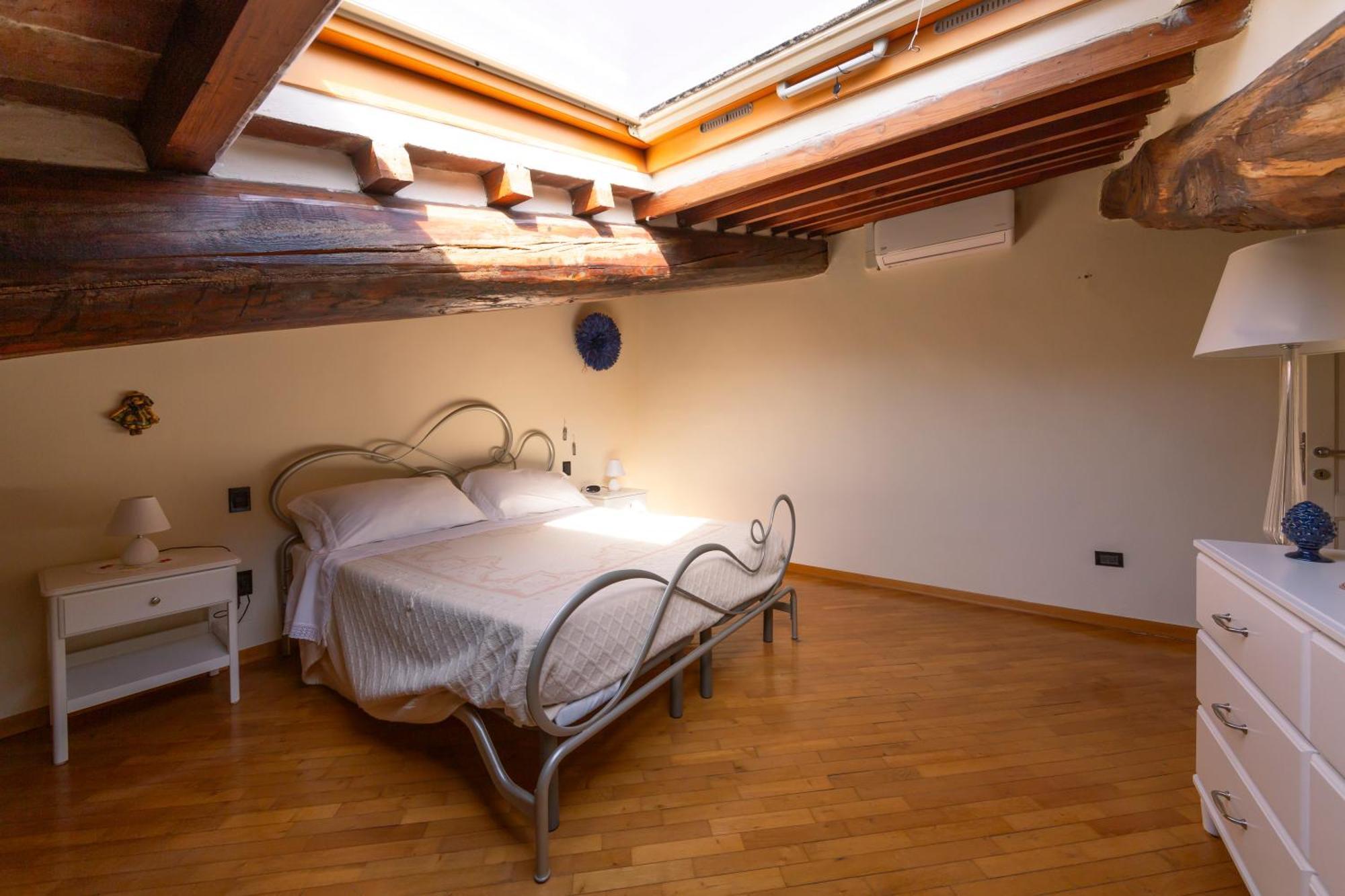 Loft Elegance Lägenhet Pistoia Exteriör bild
